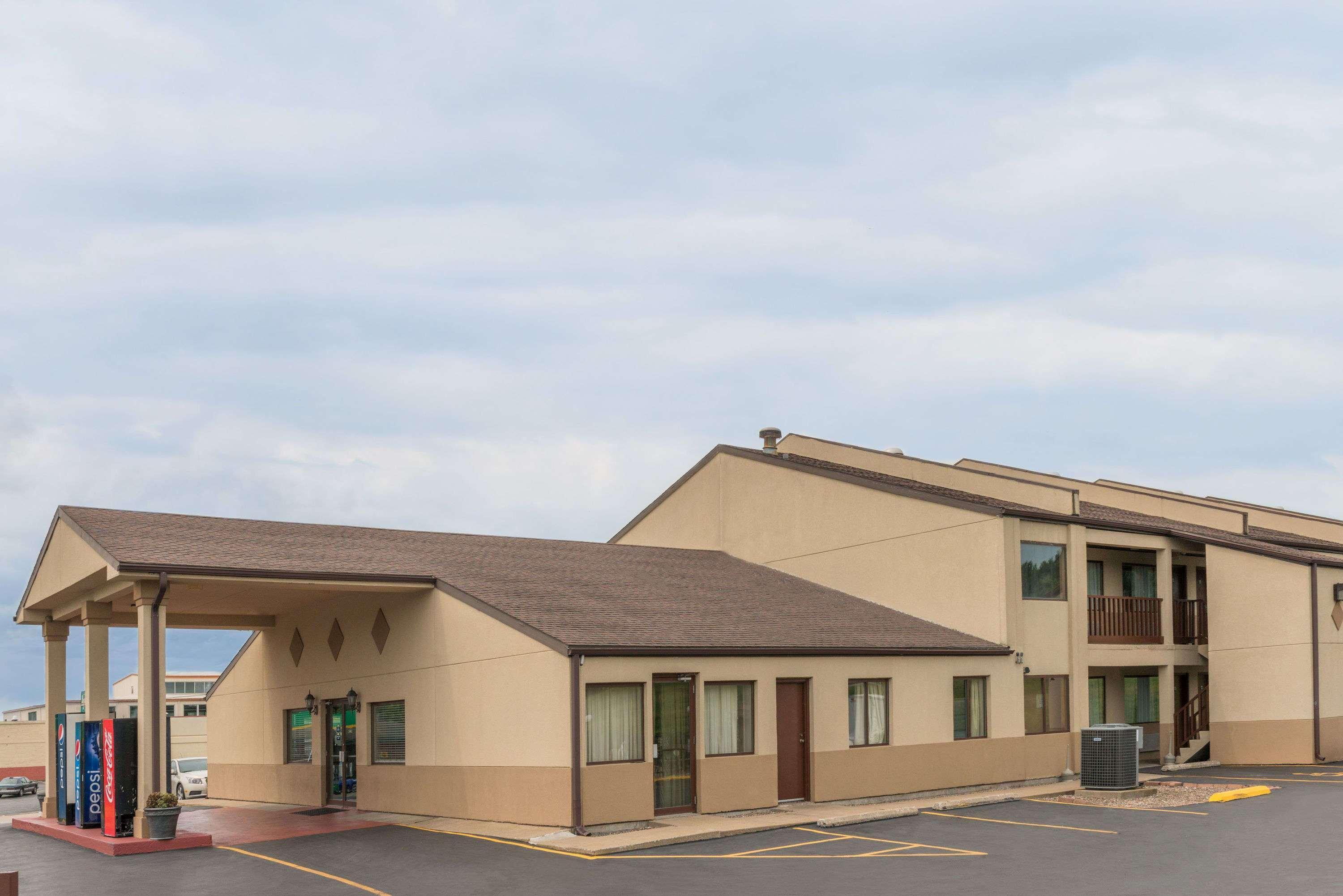 Days Inn By Wyndham Hannibal Ngoại thất bức ảnh